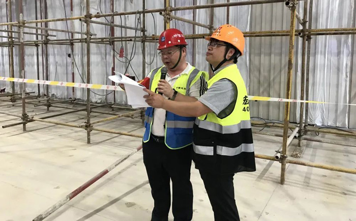 宏信建發(fā)聯(lián)合中建三局開展高空車安全操作培訓(xùn)暨應(yīng)急演練活動